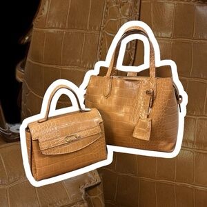 a.New.Day,Woman,2 purse+handbags $22,Each,Honey coffe,Zip,Pockets,Faux Leather.!